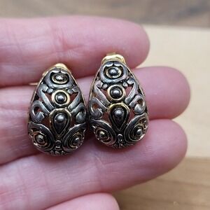 Vintage Two Tone Scrollwork Filagree Egg Indian Design Earrings
